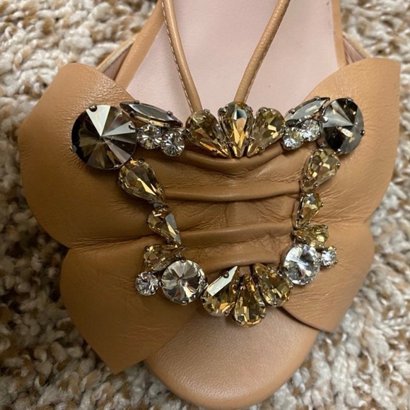Sophia Webster Margaux Mid open toe Sandals in size 38. Beige Leather w/crystals - Picture 5 of 9